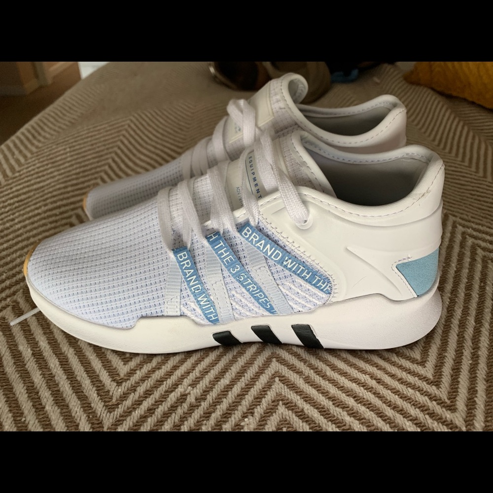 Adidas Sneakers